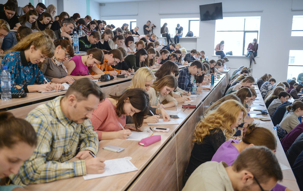 Вузы продолжат обучение