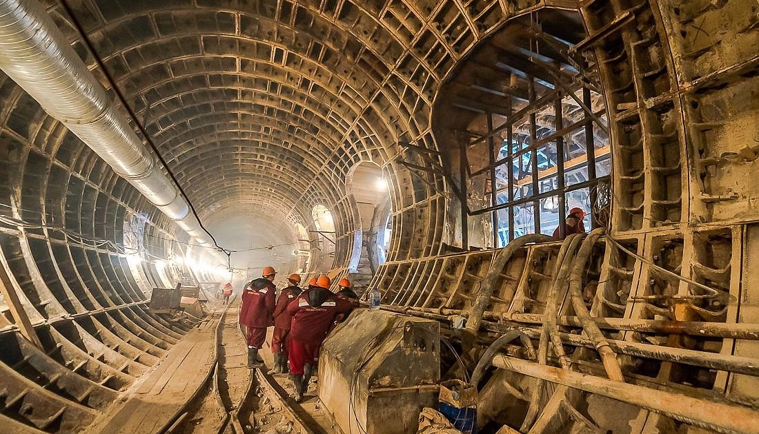 Строительство тоннеля в москве