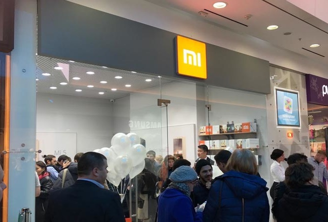 Владелец сяоми. Магазин Xiaomi. Xiaomi Калейдоскоп