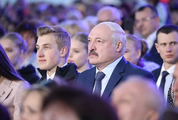 Николай Лукашенко в объективе фотографа 2022: портрет новой эпохи 027