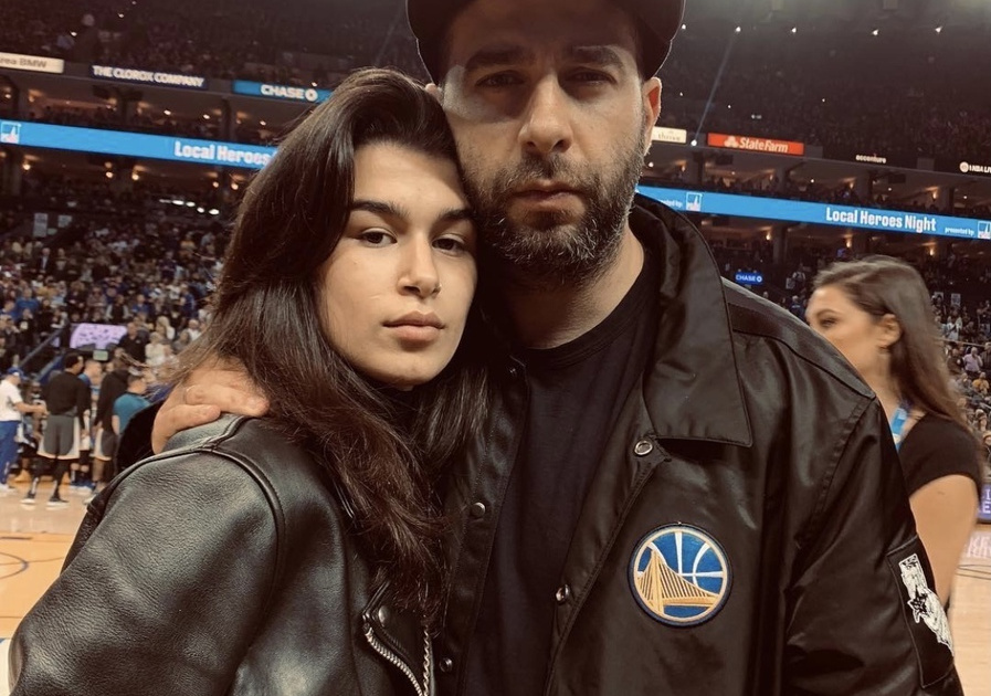 Дочка урганта. Дочка урганта. Дочка урганта. Дочь урганта с парнем. Дочка урганта.