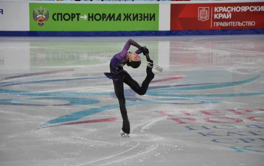 Фигурное катание красноярск. Чемпионат юниоров по фигурному катанию в России. Первенство России по фигурному катанию среди юниоров. Чемпионат России по фигурному катанию Красноярск.