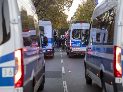 В Германии автомобиль влетел в толпу людей, более 10 погибших